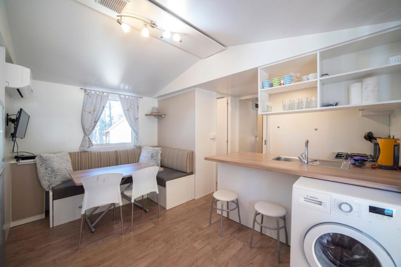 Mobile Home Cube, 3 Bedrooms, Free Parking, Wifi 比奥格勒·纳·莫鲁 外观 照片
