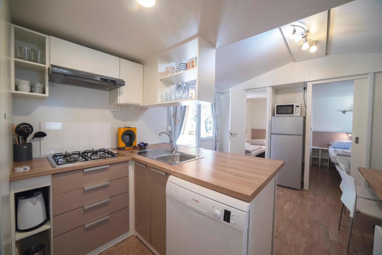 Mobile Home Cube, 3 Bedrooms, Free Parking, Wifi 比奥格勒·纳·莫鲁 外观 照片