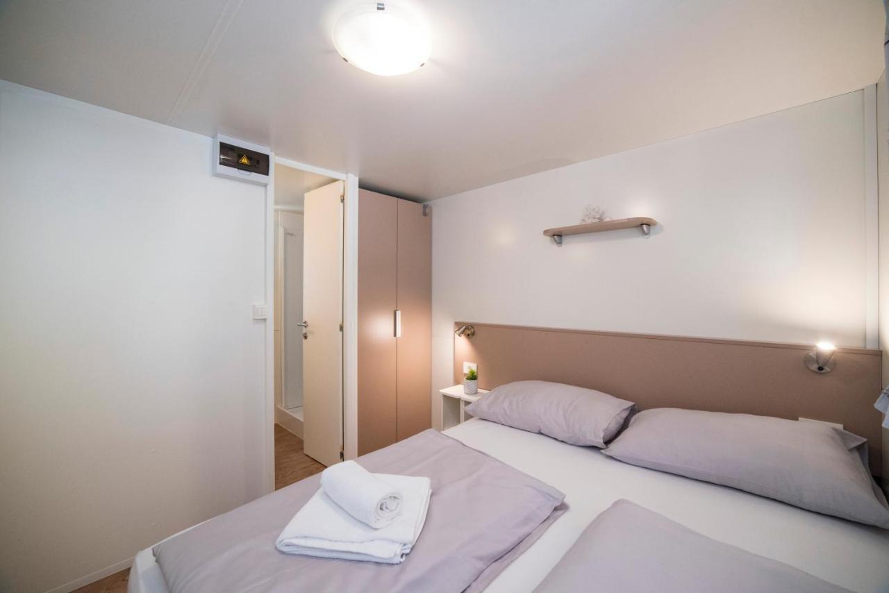 Mobile Home Cube, 3 Bedrooms, Free Parking, Wifi 比奥格勒·纳·莫鲁 外观 照片