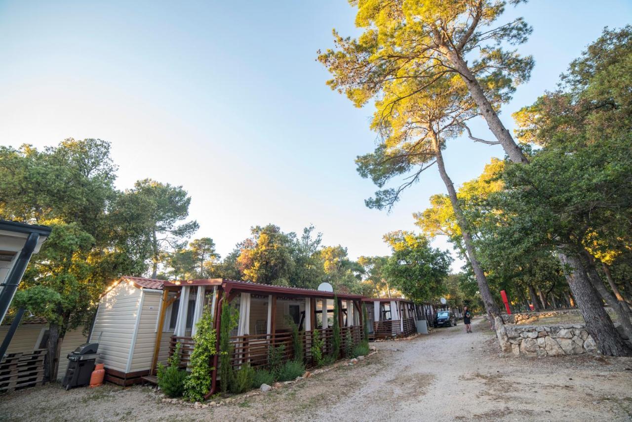 Mobile Home Cube, 3 Bedrooms, Free Parking, Wifi 比奥格勒·纳·莫鲁 外观 照片