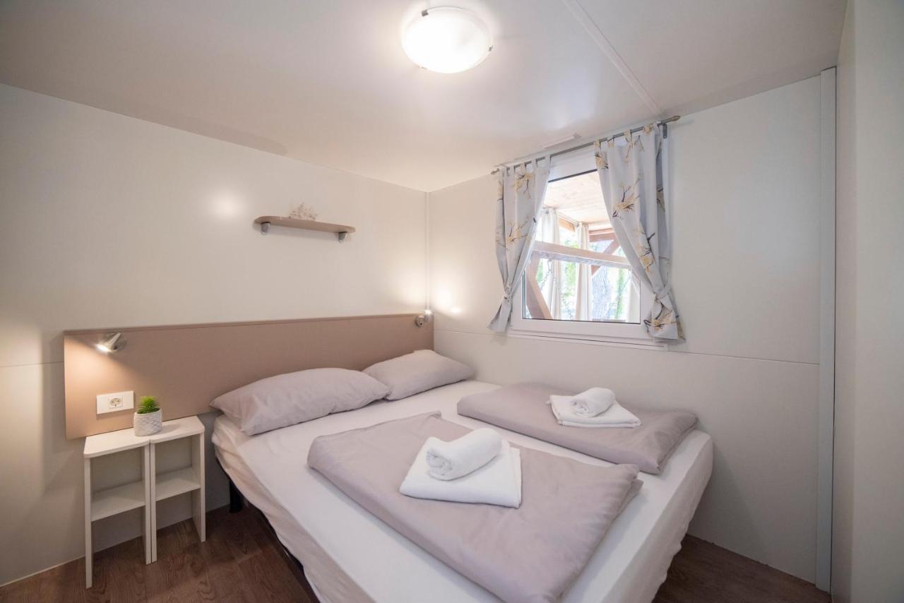 Mobile Home Cube, 3 Bedrooms, Free Parking, Wifi 比奥格勒·纳·莫鲁 外观 照片