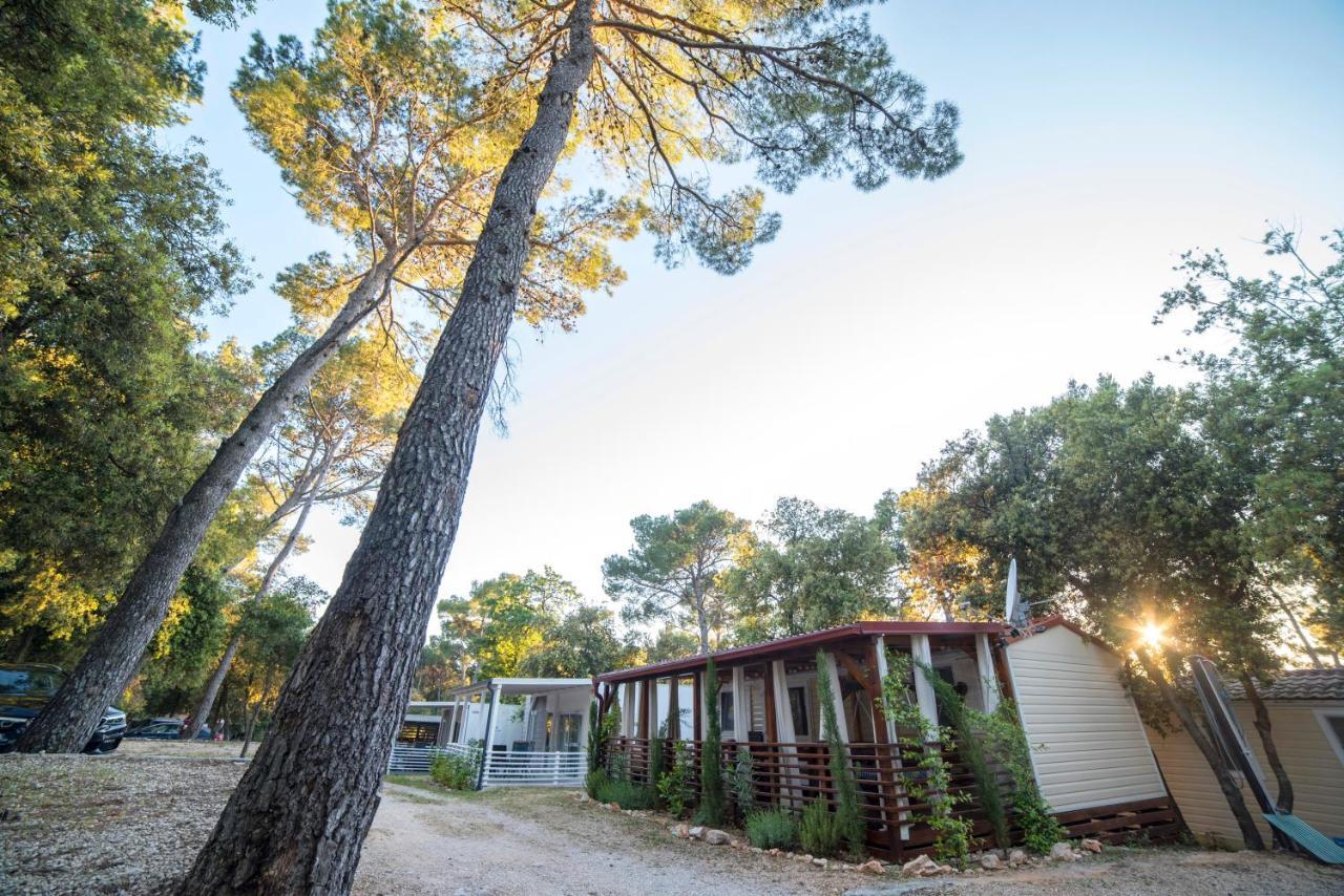 Mobile Home Cube, 3 Bedrooms, Free Parking, Wifi 比奥格勒·纳·莫鲁 外观 照片